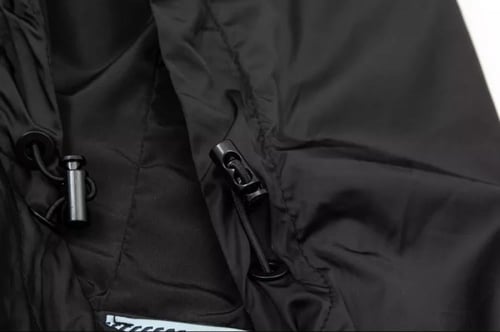 جاكيت برادا أسود