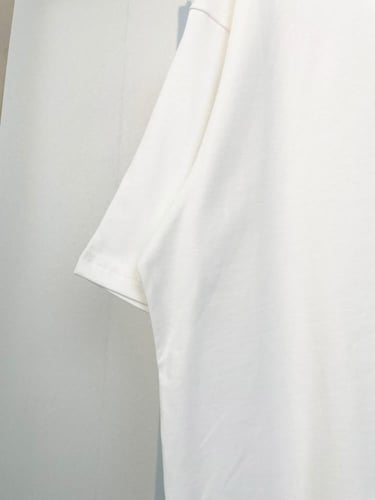 تيشيرت لويفي