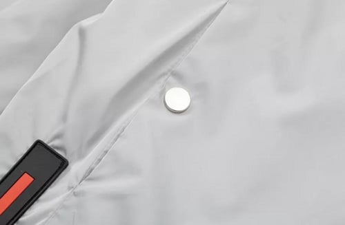 جاكيت برادا رمادي