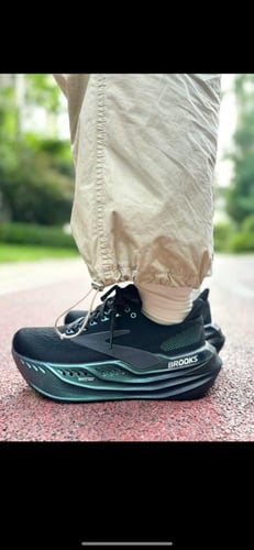 حذاء بروكس رياضي رجالي