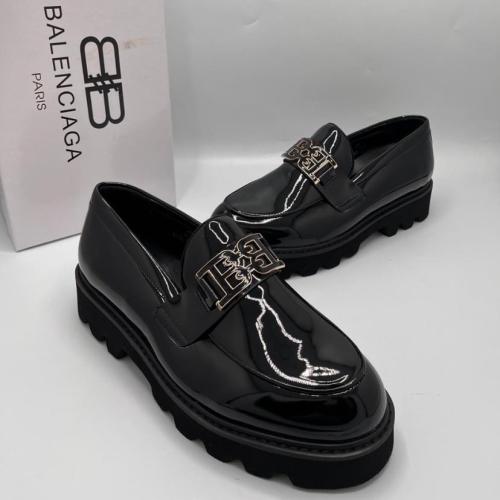 حذاء بالنسياغا رسمي