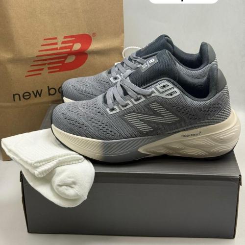 ‏حذاء نيوبالانس