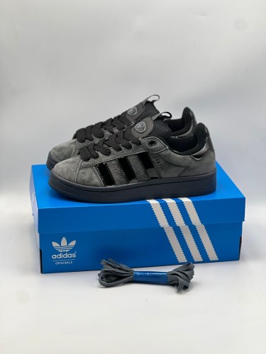 حذاء اديداس كامبوس