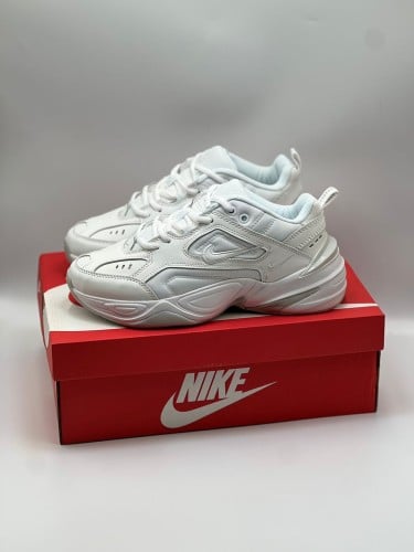 حذاء نايك M2K