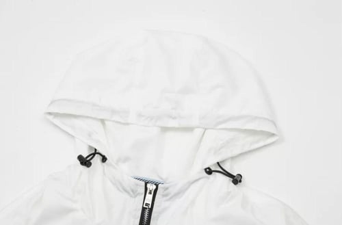 جاكيت برادا أبيض