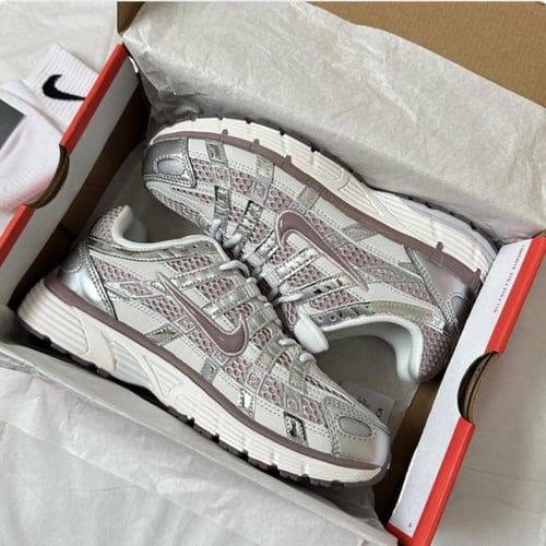 حذاء نايك P6000