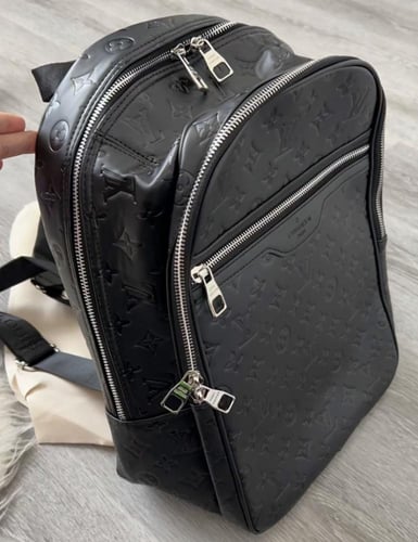 حقيبه ظهر لويس فيتون