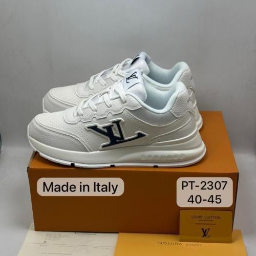 حذاء لويس فيتون