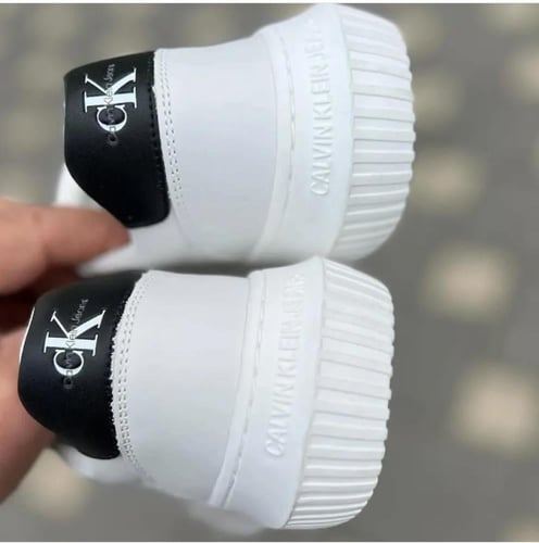 ‏حذاء كالفن كلاين