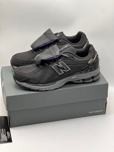 حذاء نيوبالانس 1906