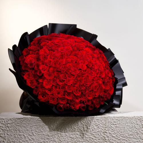 باقة 200 وردة
