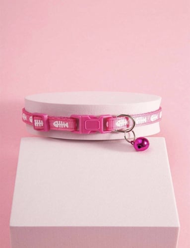 طوق للقطط برسمة سمكة