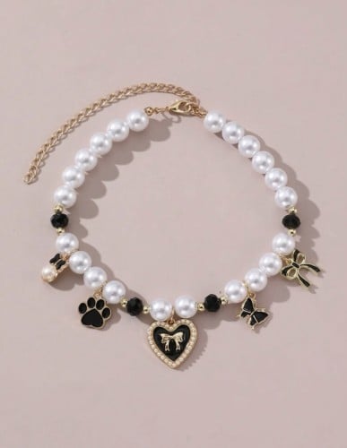 طوق للقطط من اللؤلؤ