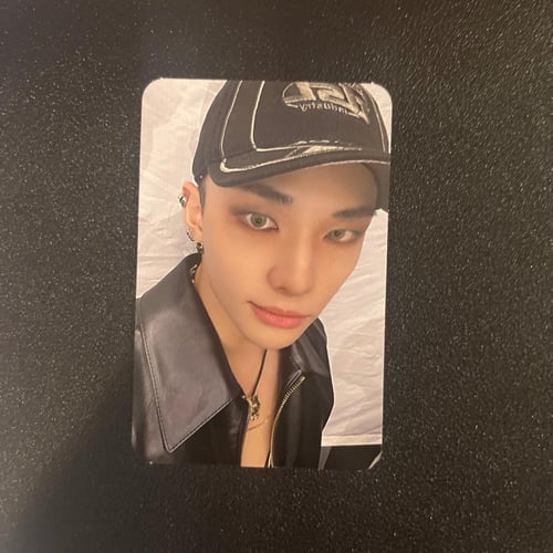 Stray Kids Benefit Photocard
