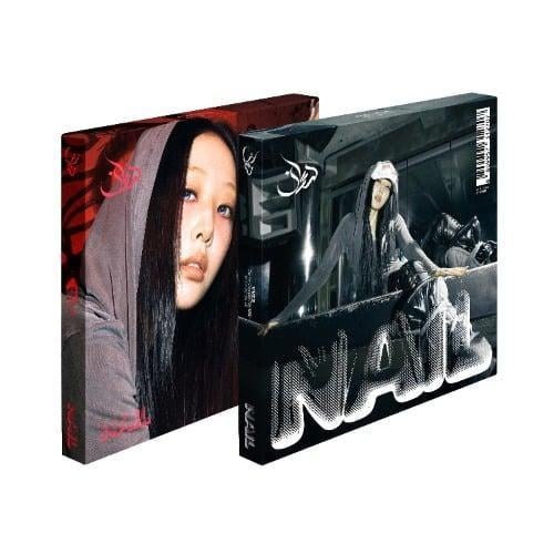 Yves – 4th EP [NAIL] (Deluxe Ver.) (2 Version Set)