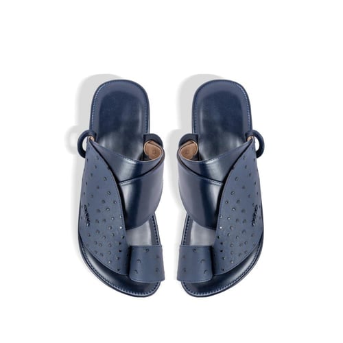 حذاء شرقي كحلي نقشة النعام