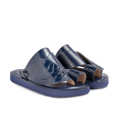 حذاء شرقي كحلي نقشة التمساح