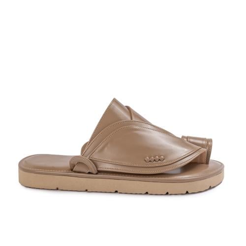 حذاء شرقي بيج غامق سادة