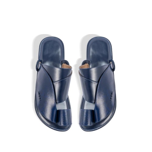 حذاء شرقي كحلي نقشة الثعبان