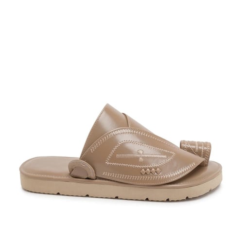 حذاء شرقي بيج تطريز عين