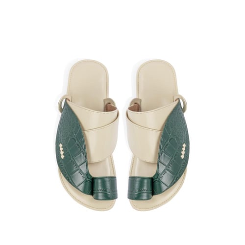 حذاء شرقي زيتي مع سكري نقشة التمساح