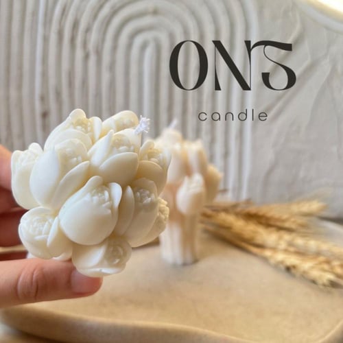 شمعة باقة التوليب