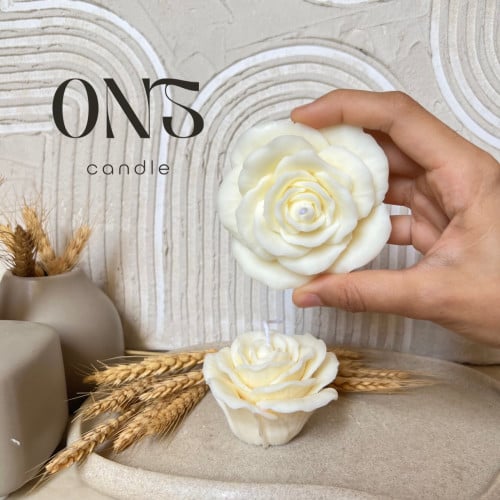 شمعة الوردة البارزه