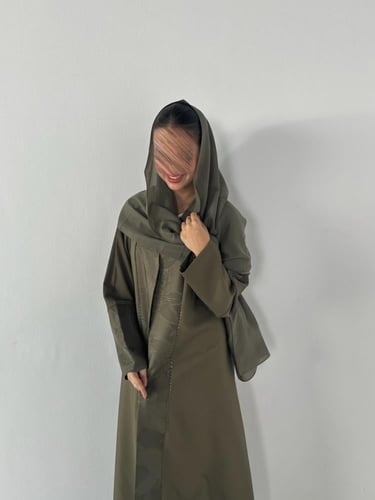 VR41 OLIVE SEAM ABAYA
