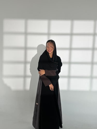 VR16 BLCAK WITH BROWN AND GREY (تسليم فوري)