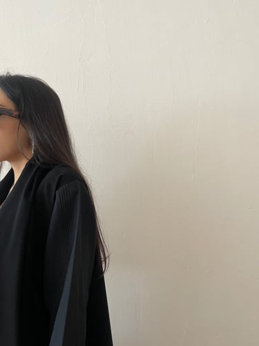 All black with striped sleeves (للتسليم الفوري - م...