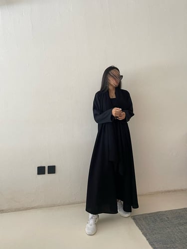 All black with striped sleeves (للتسليم الفوري - م...