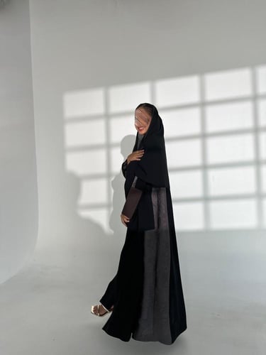 VR16 BLCAK WITH BROWN AND GREY (تسليم فوري)