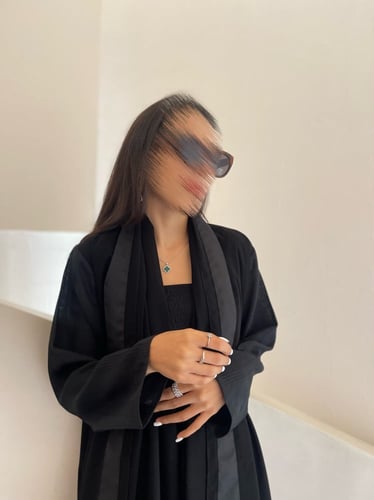 All black with striped sleeves (للتسليم الفوري - م...