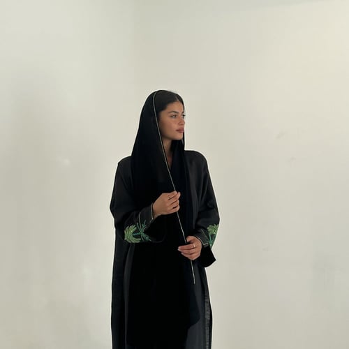 تسليم فوري BLACK SND ABAYA
