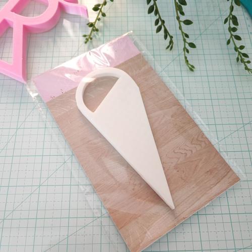 اداة فتح سلك الدفاتر