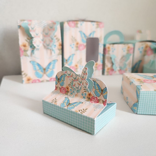 حامل حلويات مغلق للاستخدام +الشخصي +التجاري