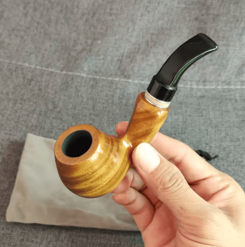 غليون من خشب الصندل