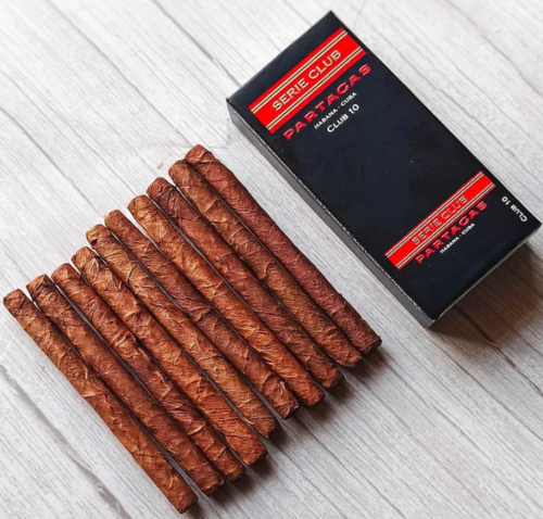 سيجار بارتاغاس سيريه كلوب