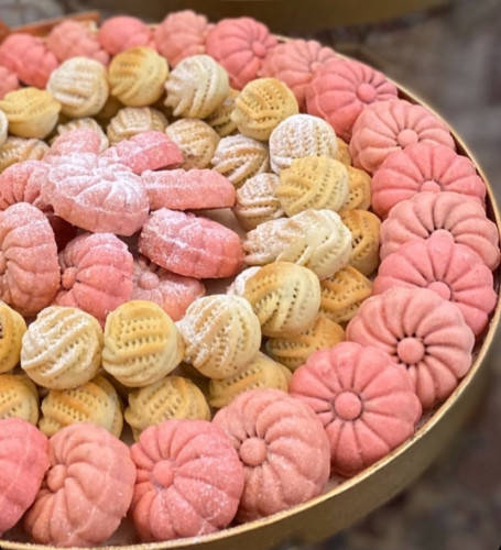 صينية معمول " نص كيلو ميني + كيلو قوالب "