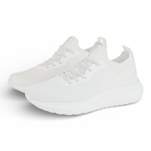 حذاء رجالي رياضي من باتونيا - ابيض