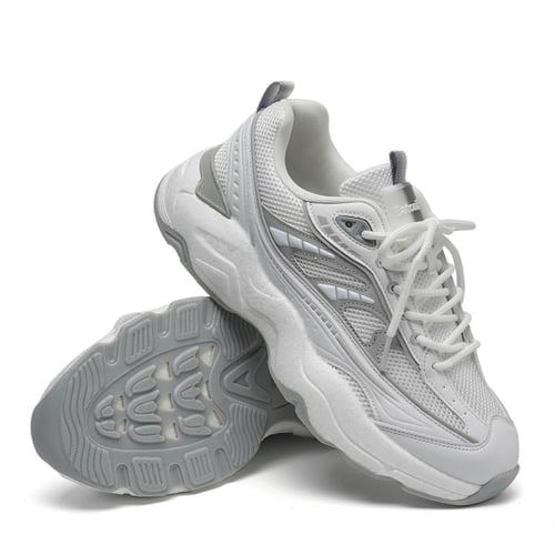 حذاء رياضي رجالي من باتونيا - أبيض