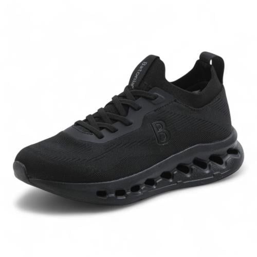 حذاء نسائي رياضي من باتونيا