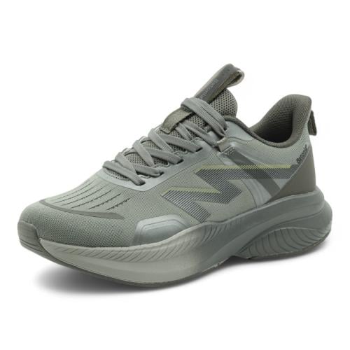 حذاء رياضي رجالي من باتونيا - زيتي