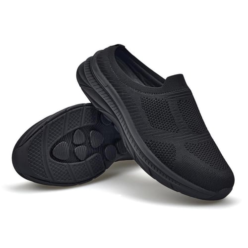 حذاء رجالي رياضي من باتونيا - اسود