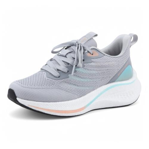 حذاء نسائي رياضي من باتونيا