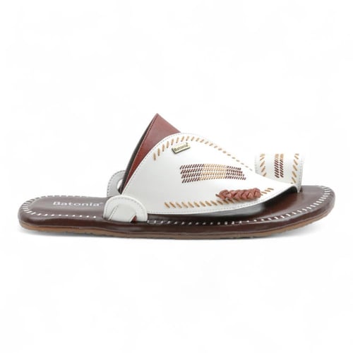 حذاء رجالي شرقي من باتونيا