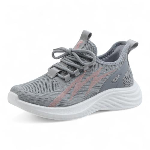 حذاء نسائي رياضي من باتونيا