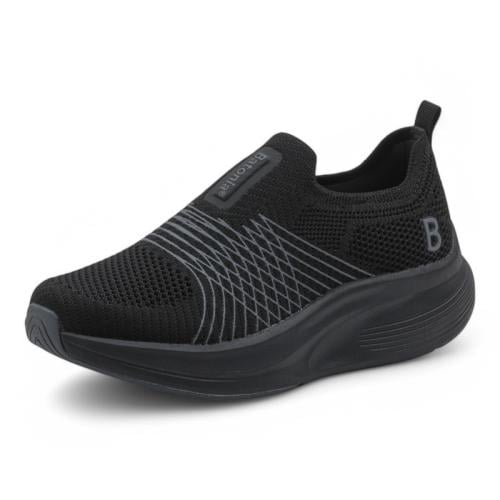 حذاء رياضي للنساء من باتونيا - أسود