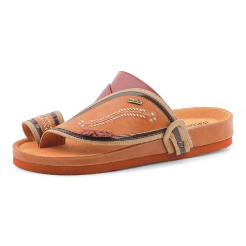 حذاء رجالي شرقي من باتونيا - بني