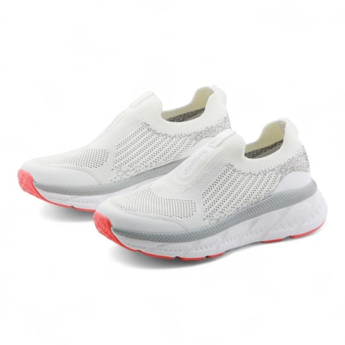 حذاء رياضي نسائي من باتونيا - ابيض/WHITE